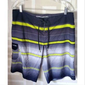 BILLABONG Swim Shorts Mens L
